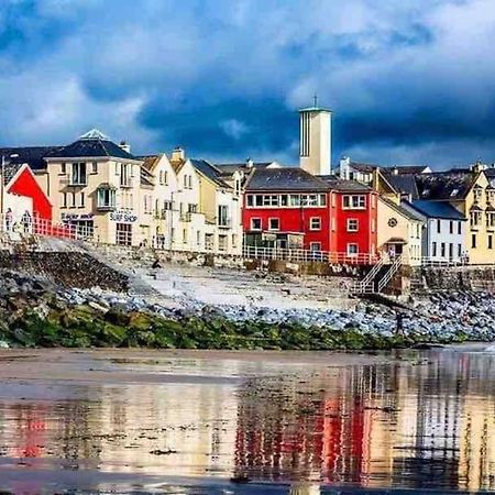 Village Centre Apartment Lahinch Extérieur photo