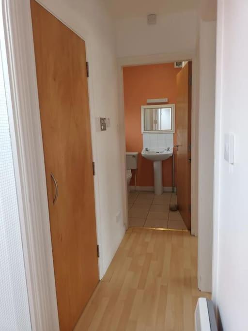 Village Centre Apartment Lahinch Extérieur photo