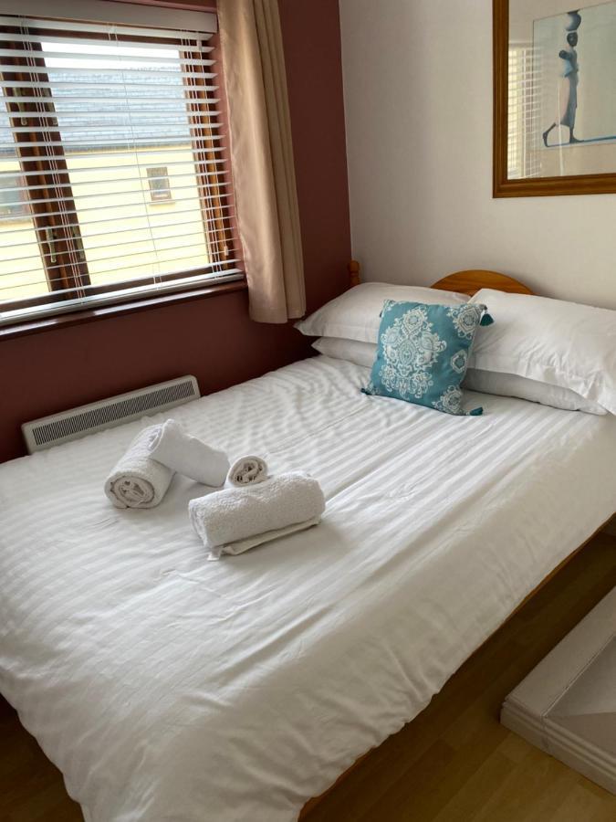 Village Centre Apartment Lahinch Extérieur photo
