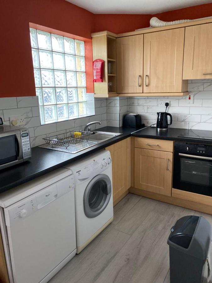 Village Centre Apartment Lahinch Extérieur photo